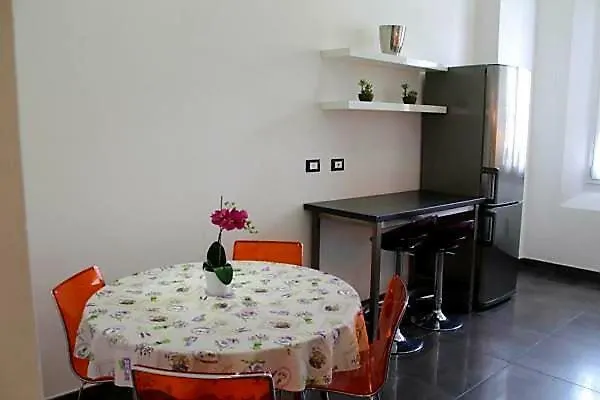 Luxury Central Station Apartment Bologna