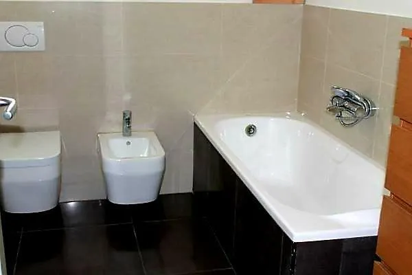 Luxury Central Station Apartment Bologna