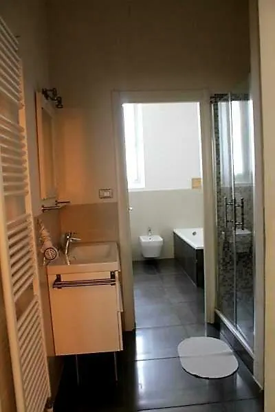 Luxury Central Station Apartment Bologna